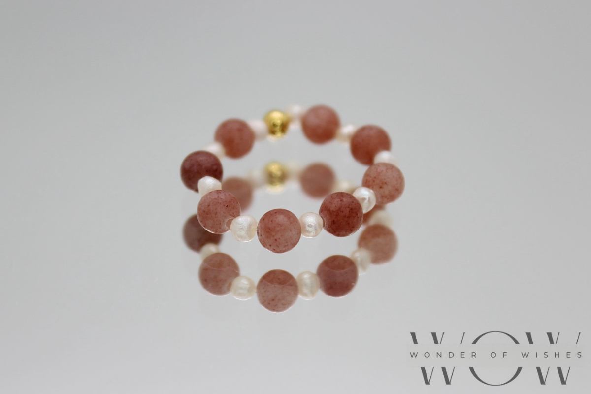 Ring aus Natursteinperlen (3-4mm) mit nickelfreiem Material