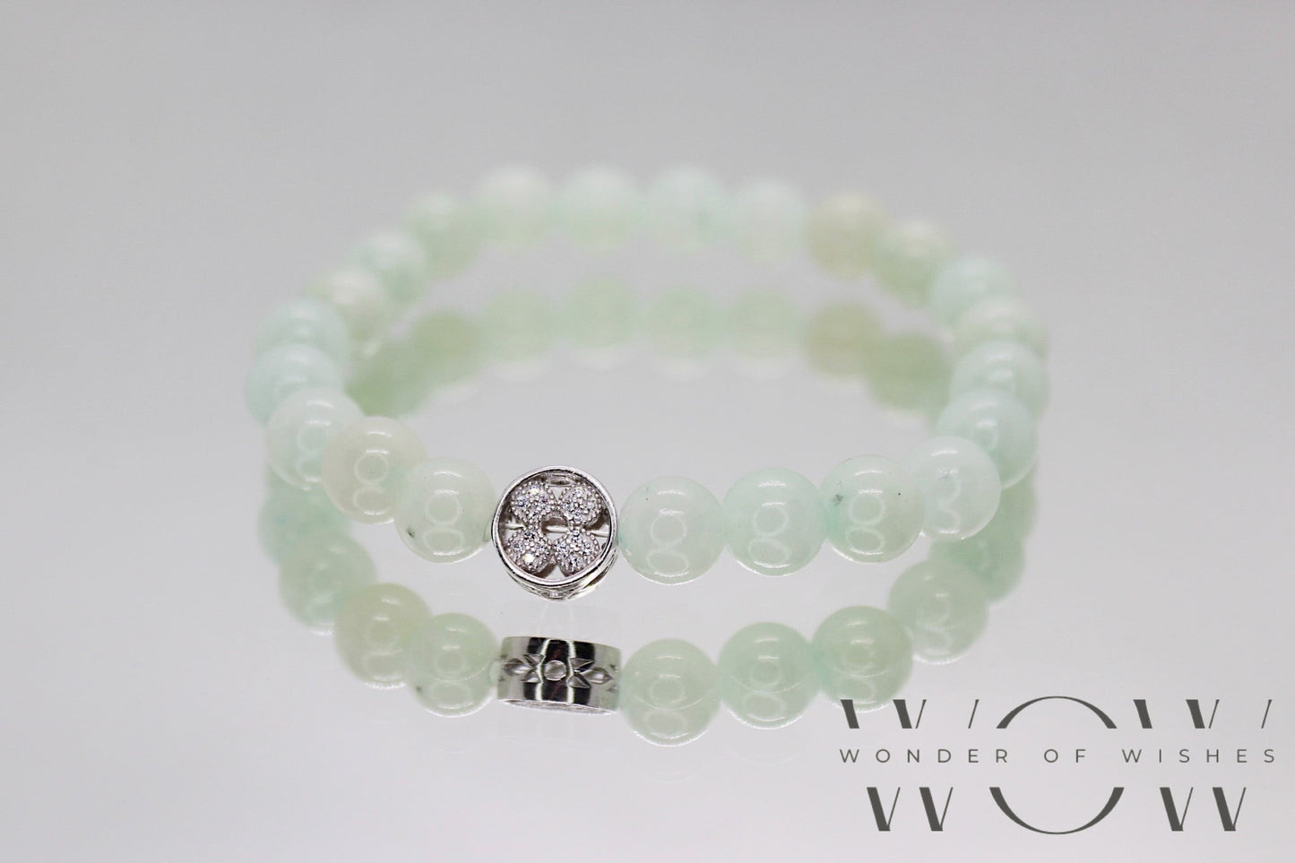 Grünblaues 8mm perlenarmband mit silbernen zwischenteil