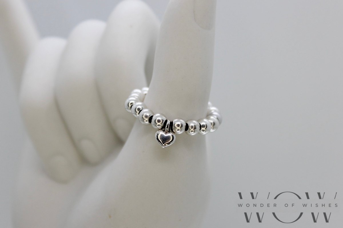 Ring mit Nickelfreien Perlen(3-4mm)und Herzanhänger